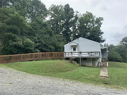 2 bed, 1196 sqft, $1,500 — Photo 4