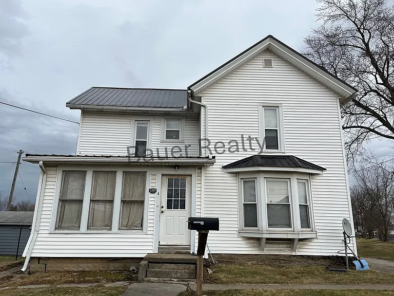 1319 Cottage St — Photo 1
