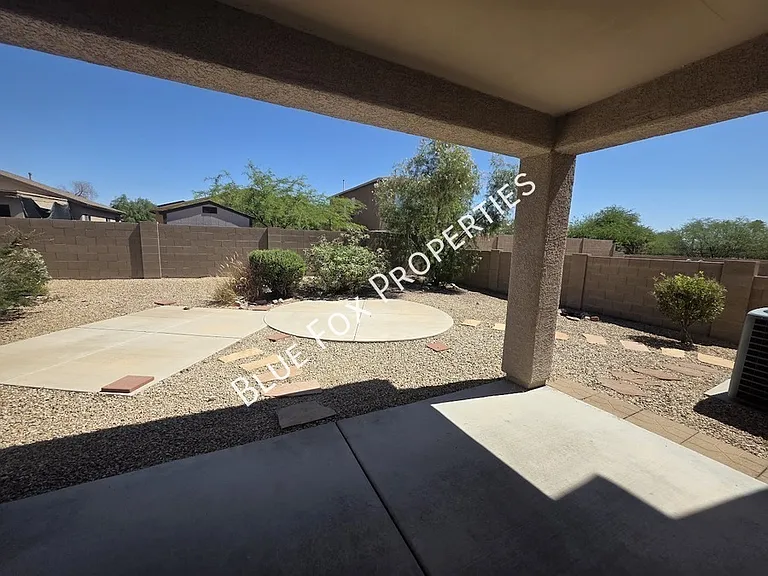 3508 W Lost Village Ln — Photo 32