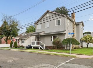 12 2Nd St, Wanaque Boro, NJ 07465