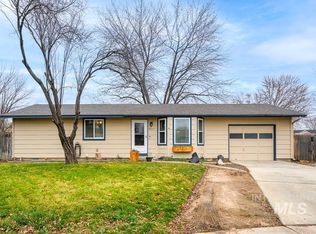 8617 W De Witt Ct, Boise, ID 83704