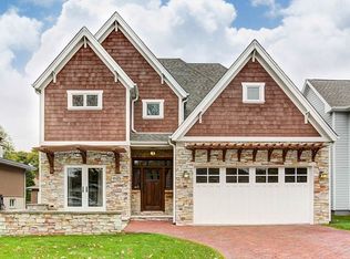803 S 6th Ave, La Grange, IL 60525