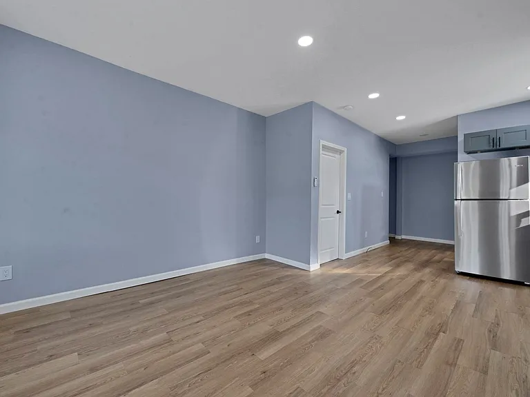 786 Thomas Ave #786 — Photo 17