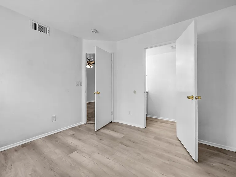 6236 Rosemead Blvd #D — Photo 11
