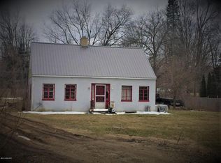 2400 Steamburg Rd, Hillsdale, MI 49242