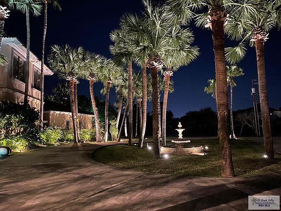2nd image of 1590 Old Creek Ct