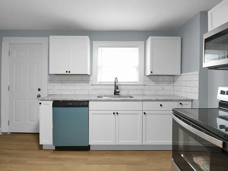 1318-1320 E 20th Ave #1318 — Photo 8