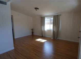 1383 E Hillcrest Dr, Thousand Oaks, CA 91362