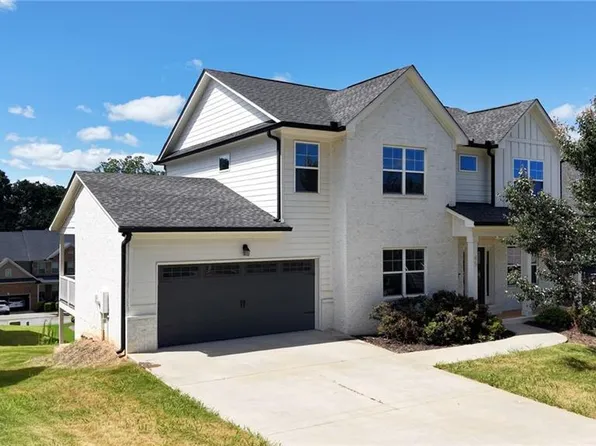 45 Sudderth St, Buford, GA 30518
