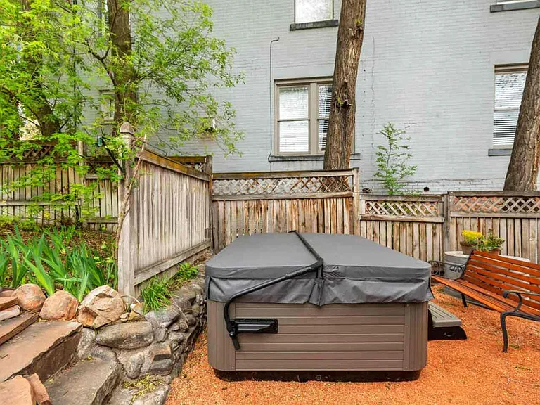 309 N Almond St — Photo 3