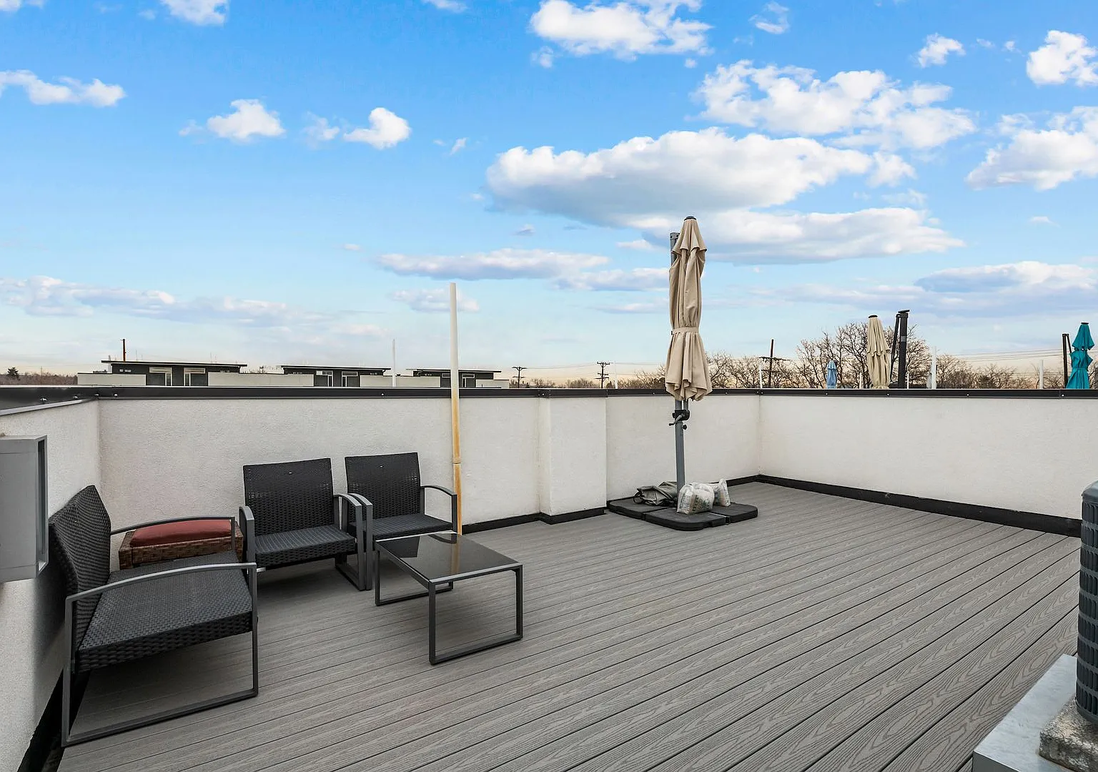 1821 Irving St #104 — Photo 2