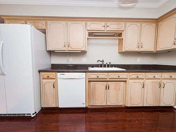 4th image of 135 Jay Cir