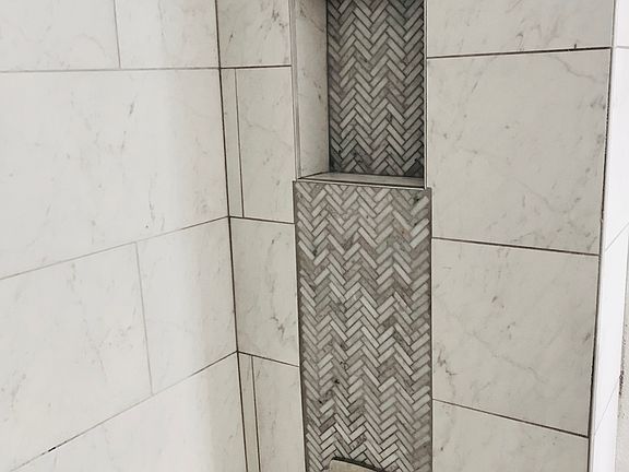 Marble tile accent tile