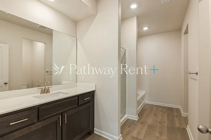 932 Crimson Wolf Rd — Photo 5