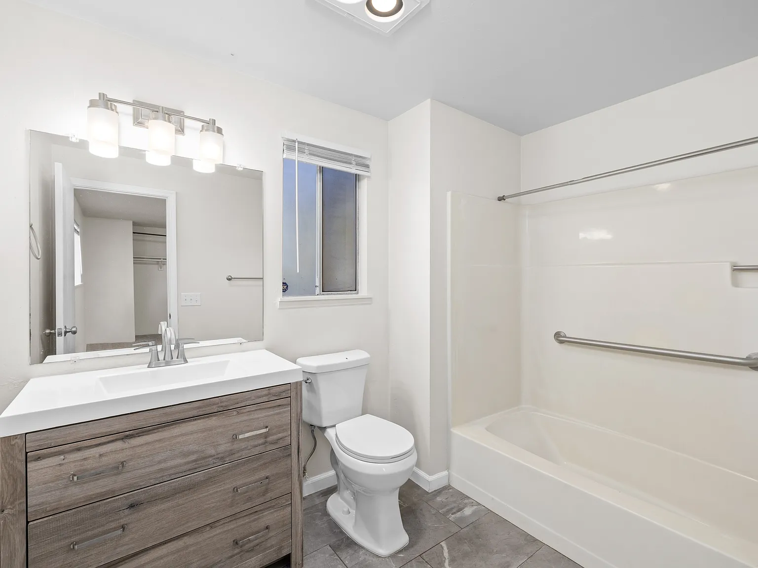 570, ID # 2077 Hill Way - 1 — Photo 4
