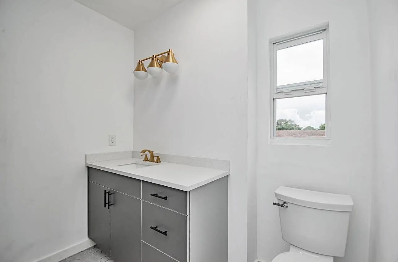 Studio, 1.0 bath, 584 sqft, $1,950 — Photo 4