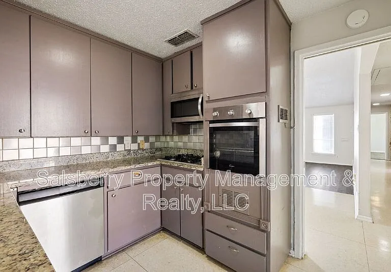 4913 Westlake Dr — Photo 11