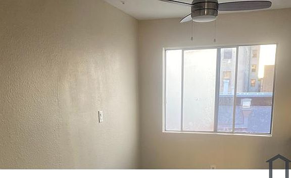 2nd image of 1811 W 5th St APT 303