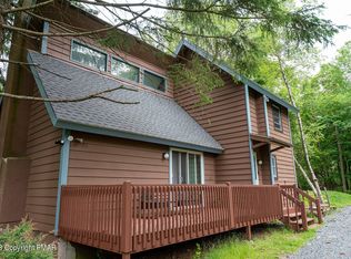 756 Clearview Dr, Long Pond, PA 18334