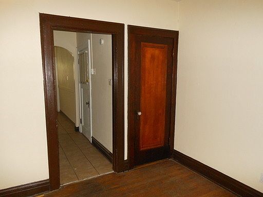 4th image of 5116 Pennsylvania Ave #A