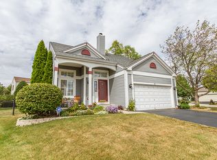 9 Kaelynn Ct, South Elgin, IL 60177