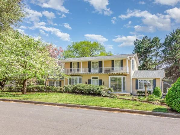 110 E Orange St, Hillsborough, NC 27278