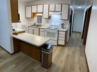 916 13th Ave S APT 5, Onalaska, WI 54650