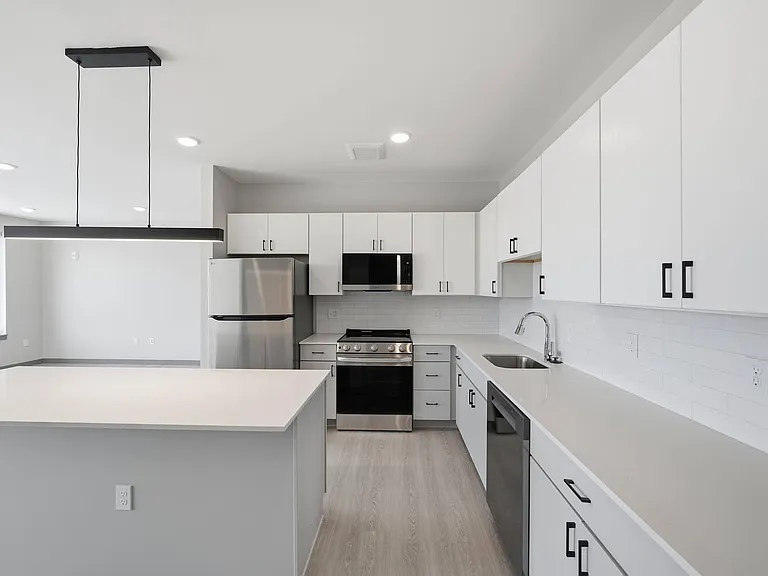 A4 _ One Bedroom plus Den Kitchen