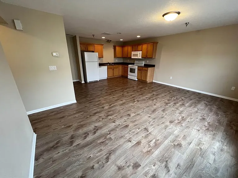 2150 NE 18th St #37 — Photo 3