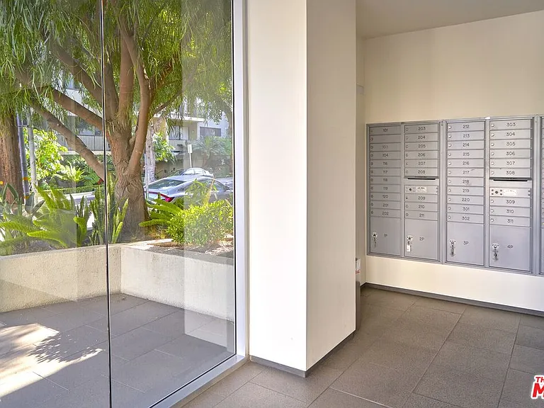 9005 Cynthia St #214 — Photo 3