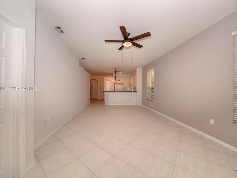 3781 NW Willow Creek Dr — Photo 9