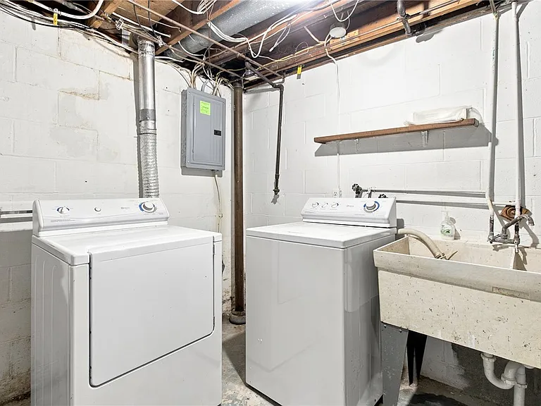 1685 Brodhead Rd #1 — Photo 19