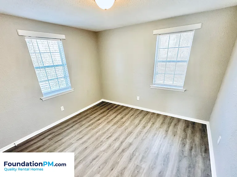 276 W Davant Ave — Photo 8