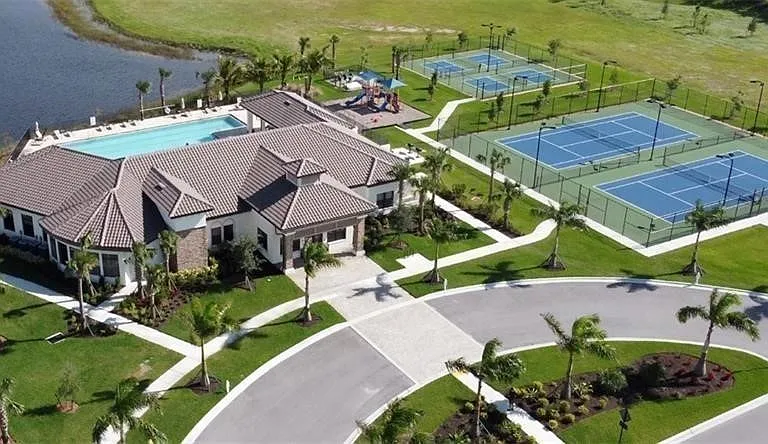 14031 Oviedo Pl — Photo 3