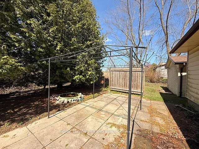 165 Railway Ave — Photo 18