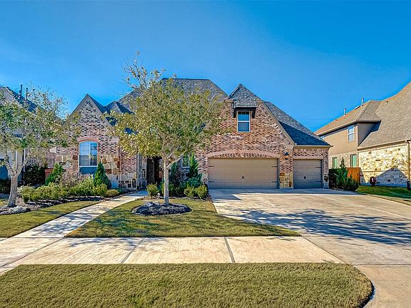 3rd image of 11318 Aberdour Dr