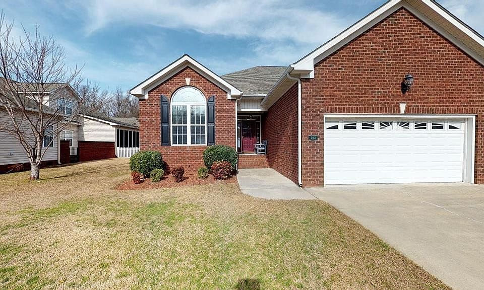 1st image of 203 Commonsgate Dr