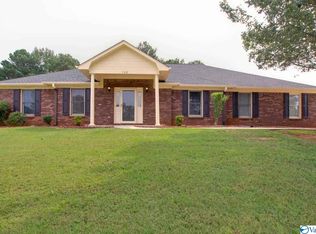 135 Castleton Dr, Harvest, AL 35749