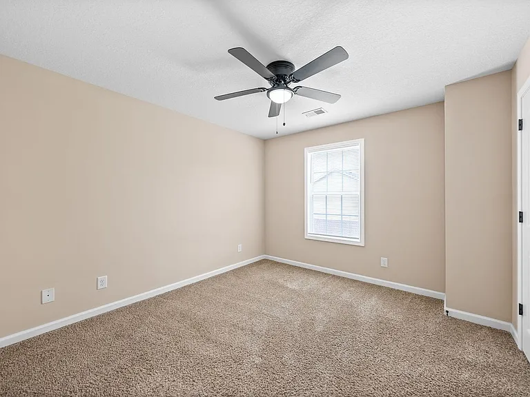 McGee Ct - 398 (x4) — Photo 18