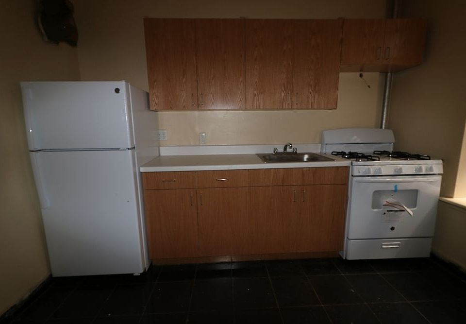1st image of 157 Vermilyea Ave APT 1D