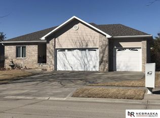 8130 Rainy River Rd, Lincoln, NE 68505