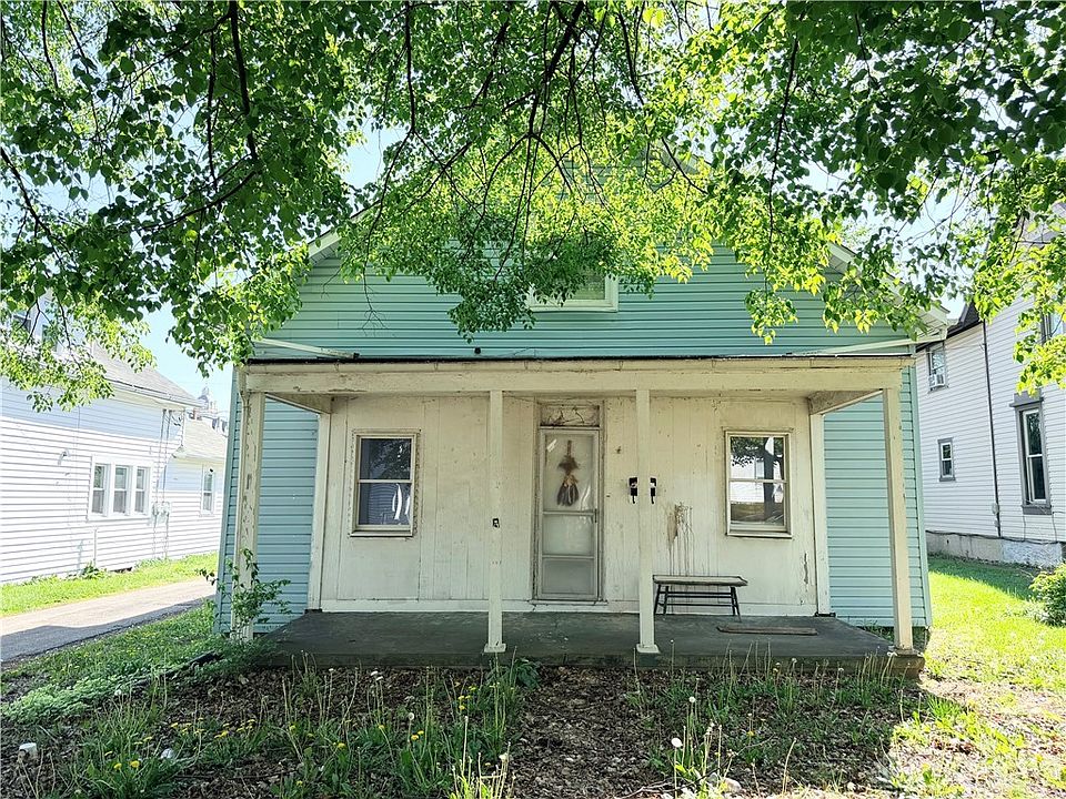 1st image of 220 Franklin Ave