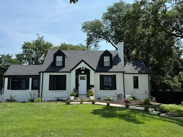 (undisclosed Address), Lombard, IL 60148