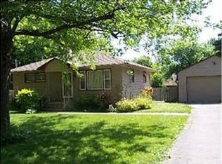 38413 N Russell Ave, Beach Park, IL 60087