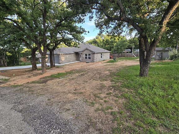 2nd image of 203 NW 32nd St