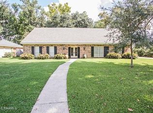 305 Ducharme Ln, Lafayette, LA 70503