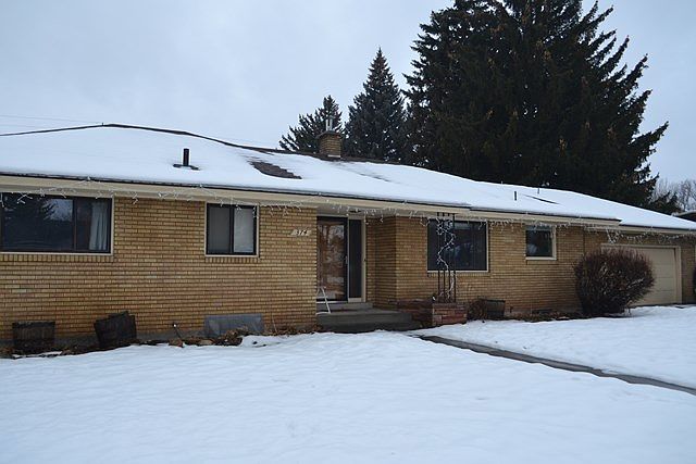 1st image of 374 E 24th St