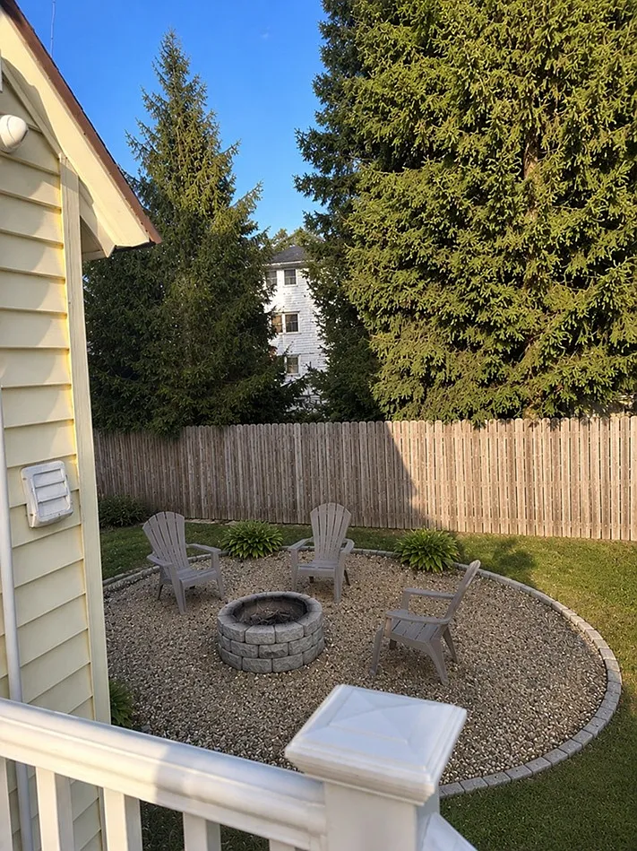 3 bed, 1300 sqft, $2,275 — Photo 2