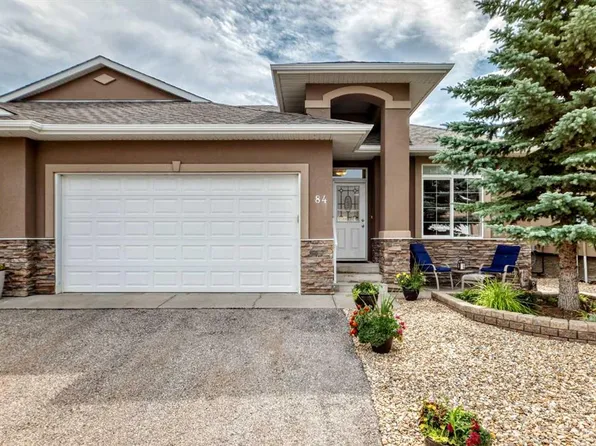 84 W River Heights Vw, Cochrane, AB T4C 0E6