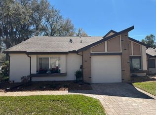 7415 Crestwood Dr, Weeki Wachee, FL 34613